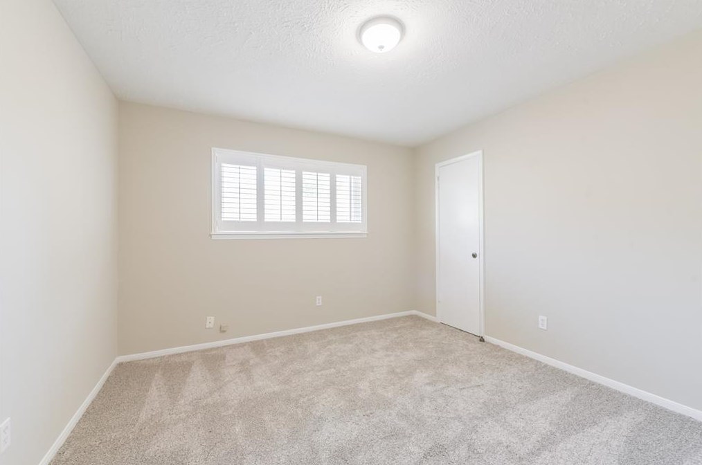 10126 Sageglow Dr, Houston TX  77089-5116 exterior
