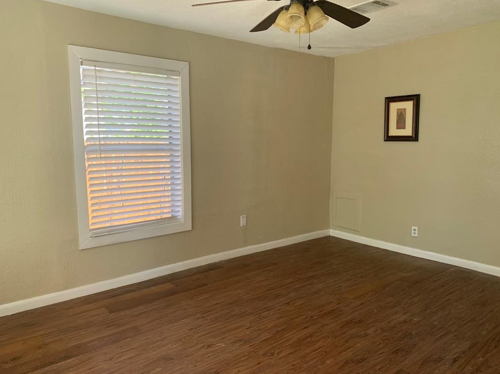 4727 Coke St, Houston, TX 77020-7115