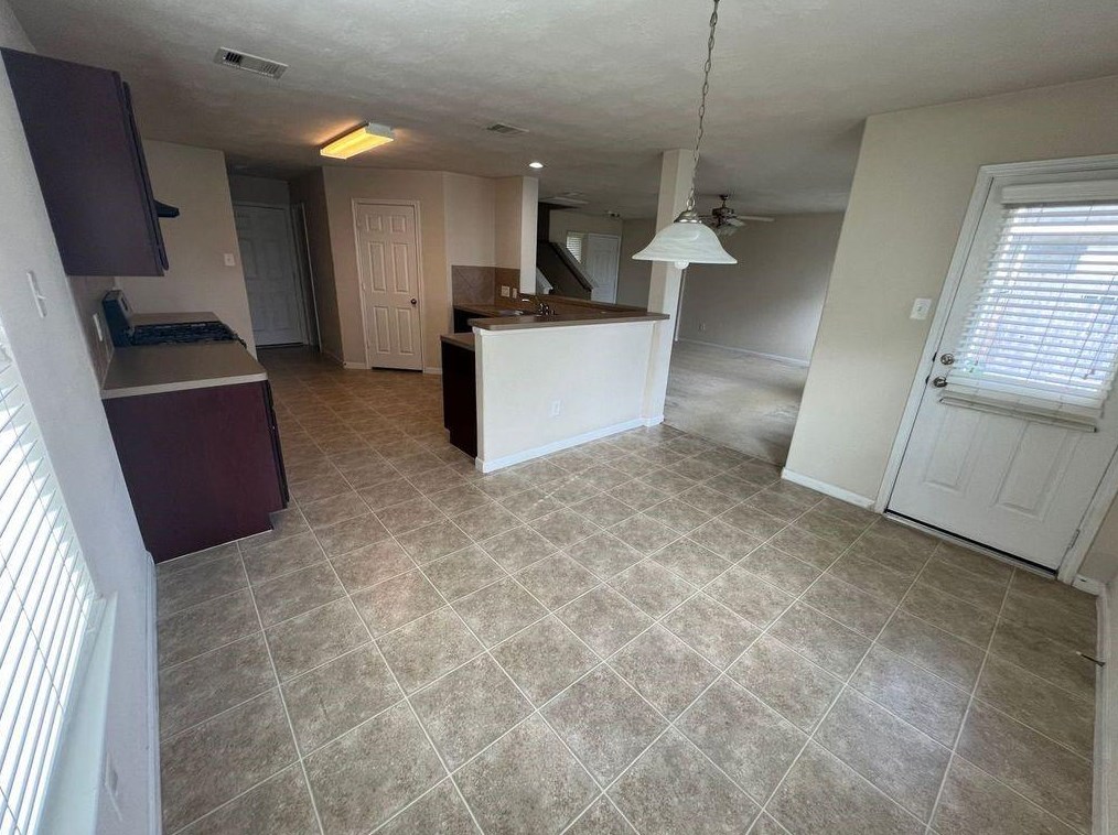 16442 Noble Mdw Ln, Houston TX  77073-6279 exterior