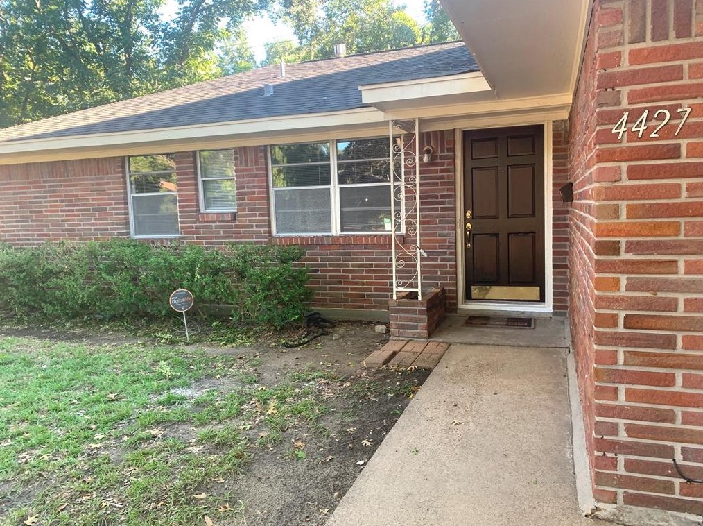 4427 Warm Springs Rd, Houston, TX 77035