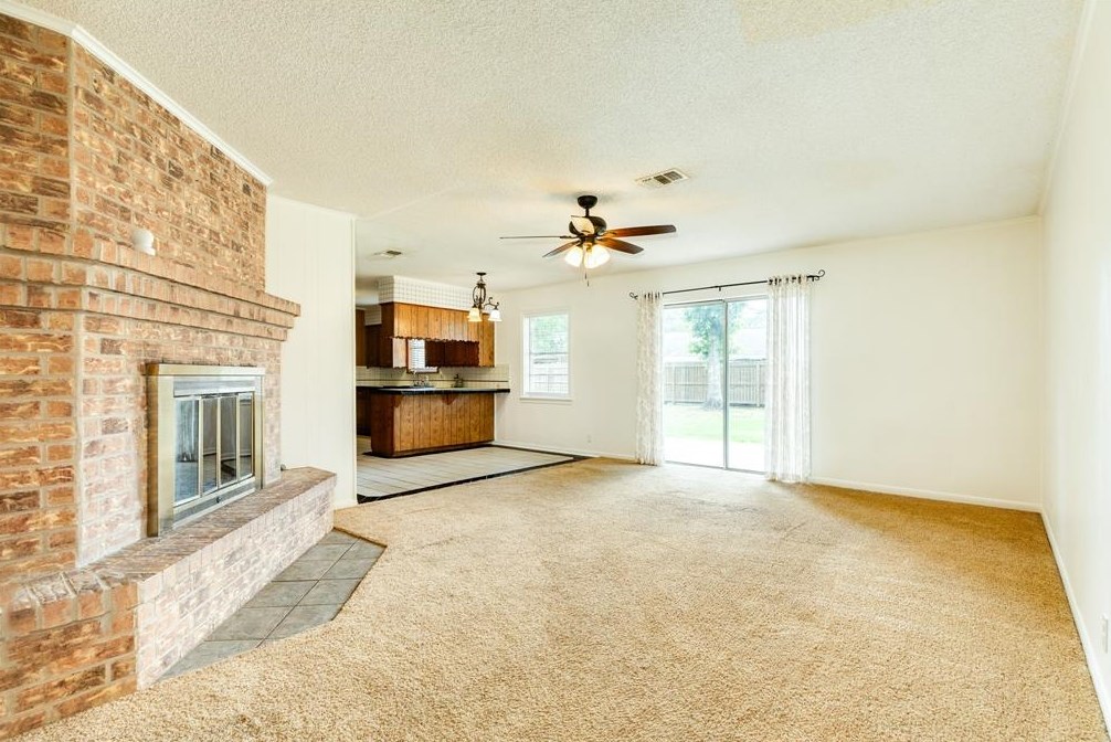 243 Barbara Dr, Richwood, TX 77531-4320