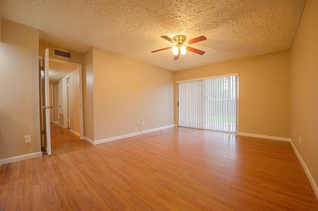 2003 Steamboat Run, Sugar Land TX 77478-4321 exterior