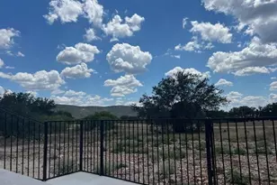 1463 Mountain Vly Dr, Concan, TX 78838 - Photo 4