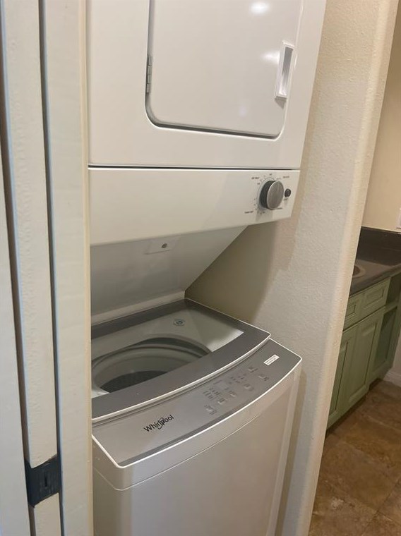 1100 Augusta Dr Apt 73, Houston, TX 77057