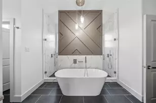 619 Longhorn Trail, Angleton, TX 77515 - Photo 20