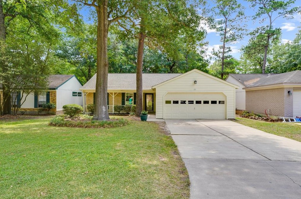 21 Brookberry Ct, Spring, TX 77381-3577