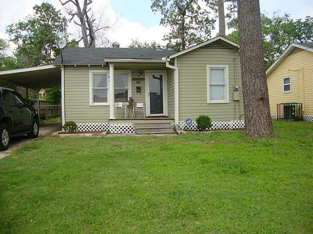 1609 W 22nd St, Houston, TX 77008