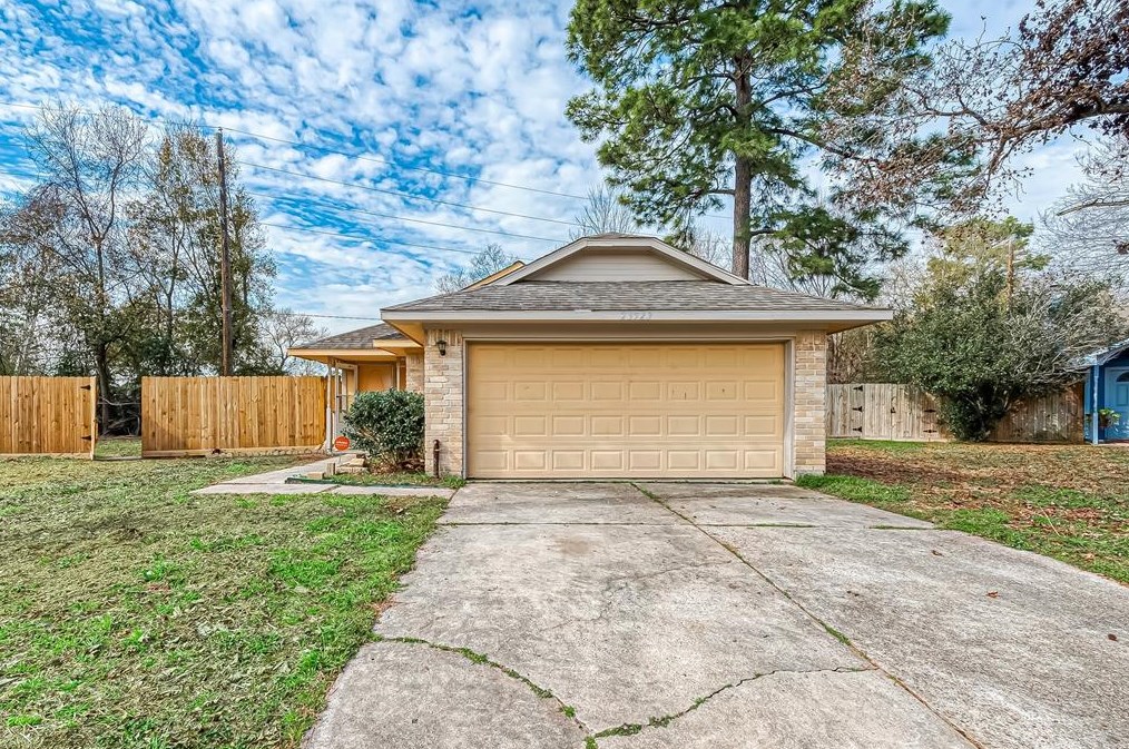 23523 Summer Pine Dr, Spring TX  77373-9238 exterior