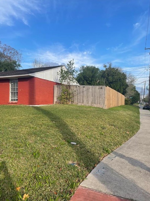 3902 Heatherbloom Dr, Houston, TX 77045