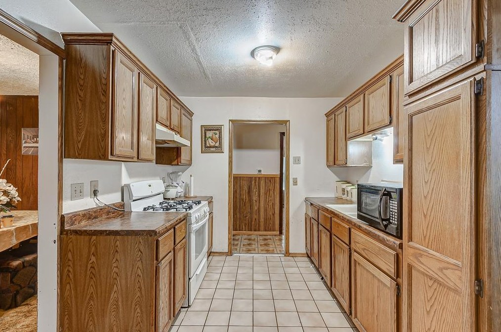 6926 Peyton St, Houston TX  77028-5017 exterior