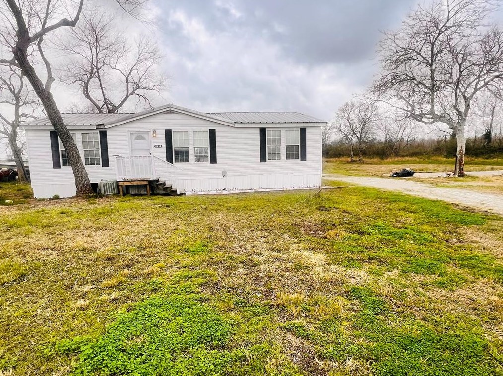 3416 State Highway 61, Anahuac, TX 77514-1246