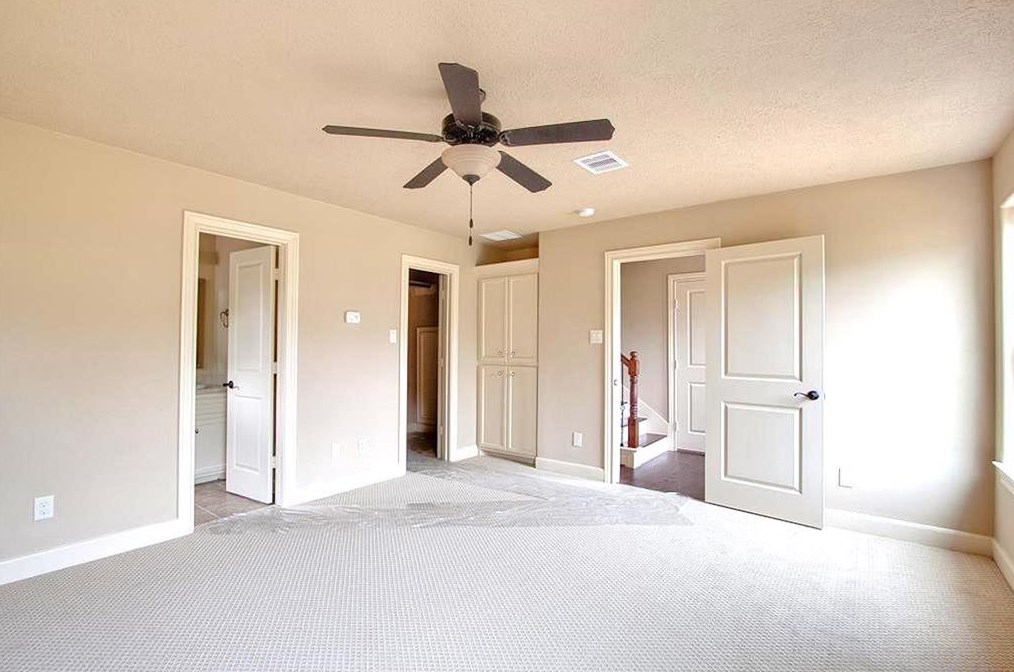 1325 24th St, Houston, TX 77008-2177