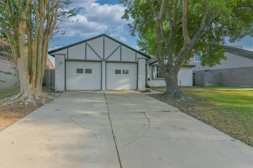 1127 Gentle Bend Dr, Missouri City, TX 77489-4117