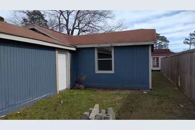 1408 Austin Street, Bay City, TX 77414 - Photo 2