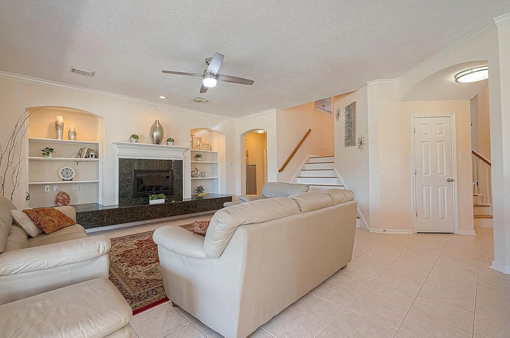 12315 Shadow Cv Dr, Houston TX  77082-2502 exterior