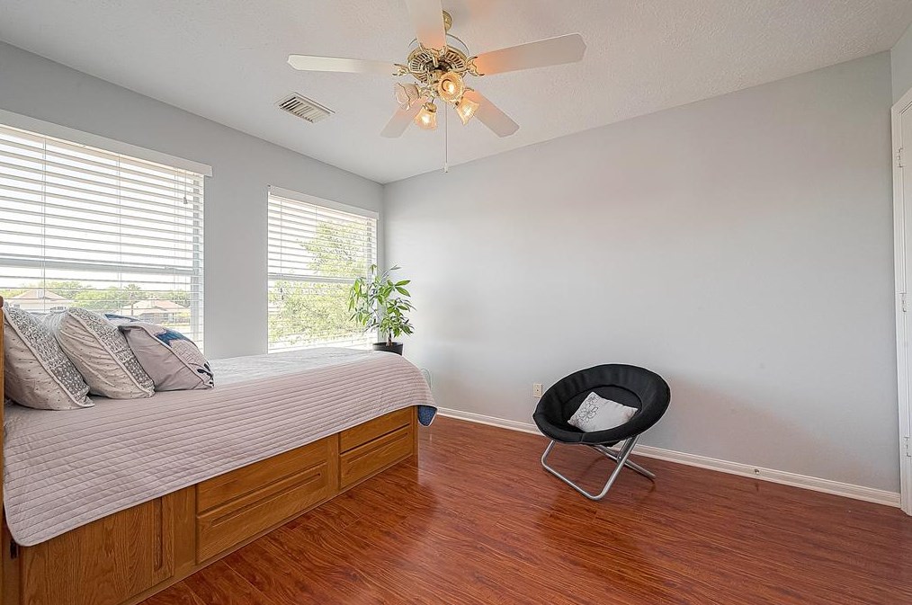 12315 Shadow Cv Dr, Houston TX  77082-2502 exterior