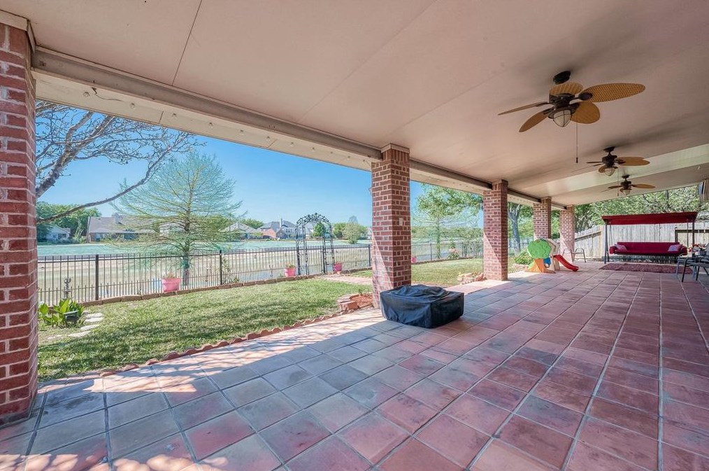 12315 Shadow Cv Dr, Houston TX  77082-2502 exterior