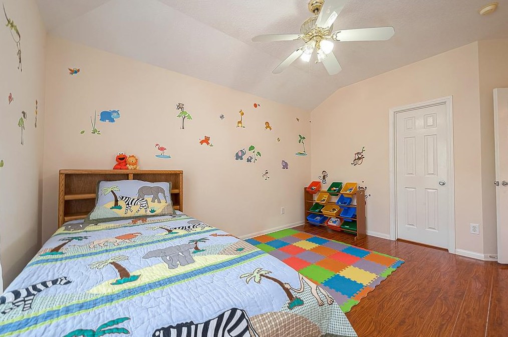 12315 Shadow Cv Dr, Houston TX  77082-2502 exterior