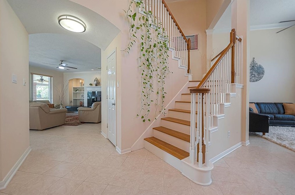 12315 Shadow Cv Dr, Houston TX  77082-2502 exterior