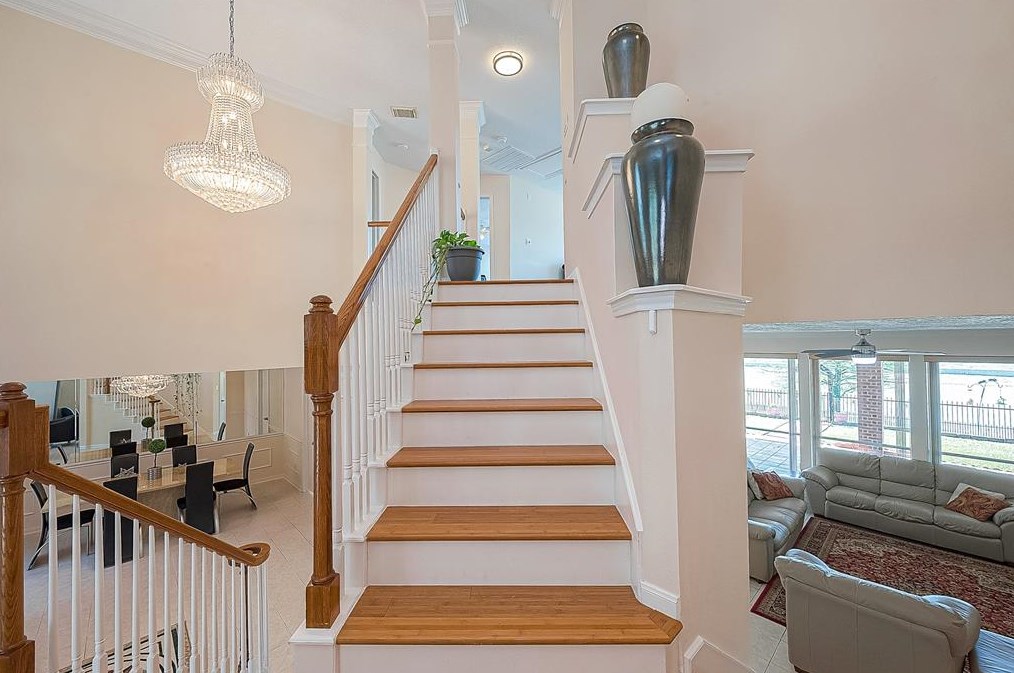 12315 Shadow Cv Dr, Houston TX  77082-2502 exterior
