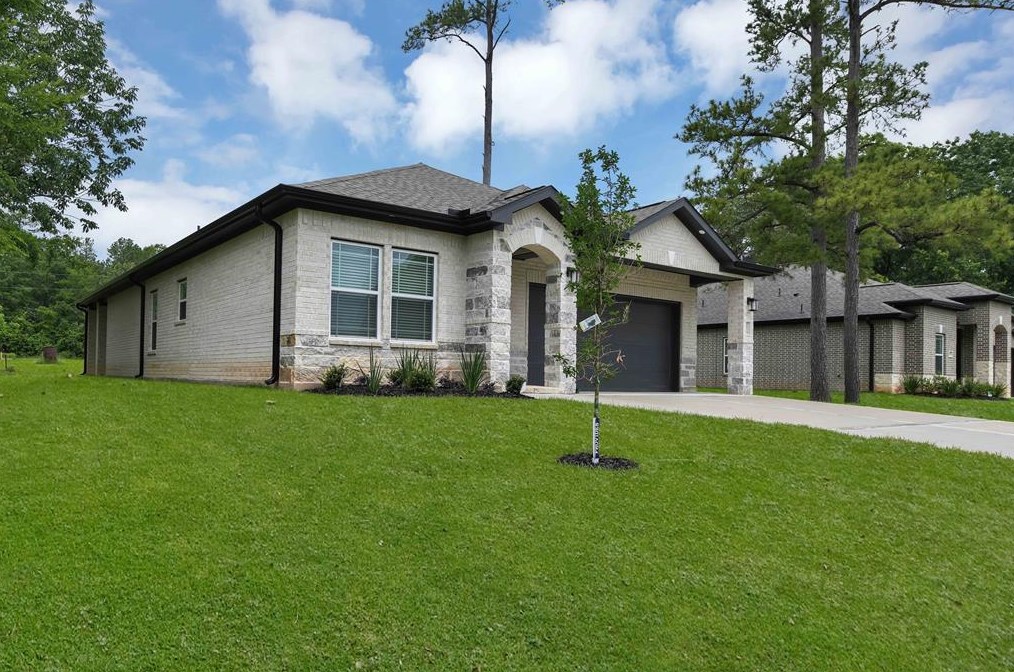 173 Kathy Ln, Livingston, TX 77351-0909