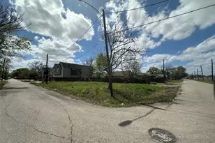 5120 Lee St, Houston, TX 77020 - Photo 1
