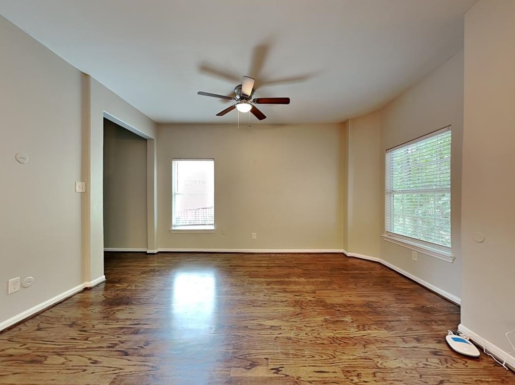 10935 Mockingbird Pl, Conroe, TX 77385