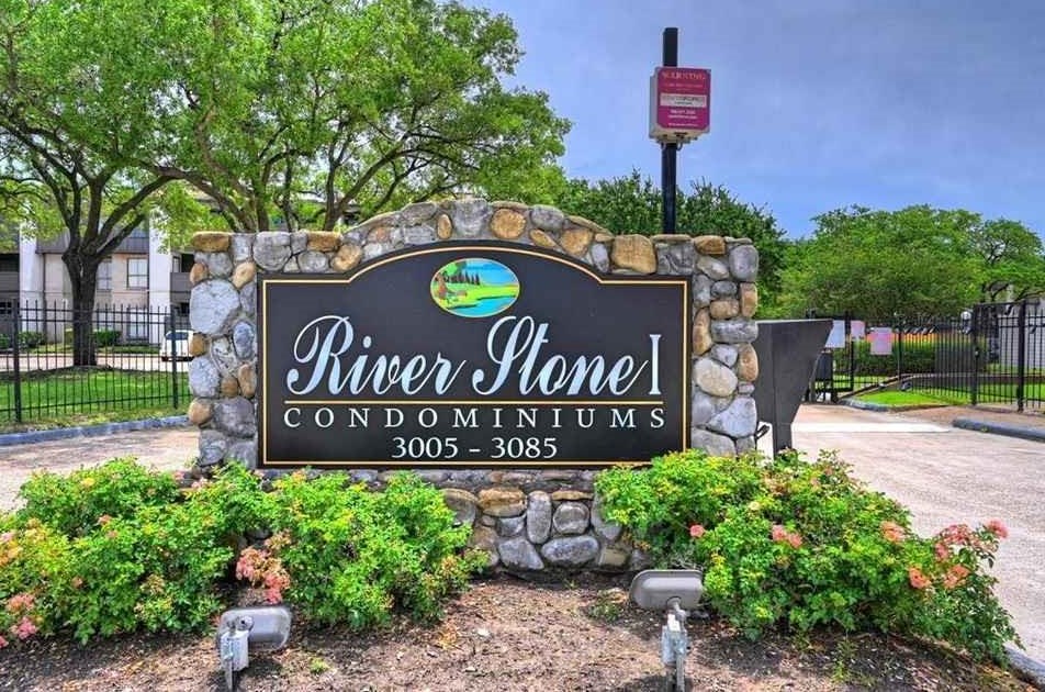 3015 Walnut Bend Ln Apt 31, Houston, TX 77042