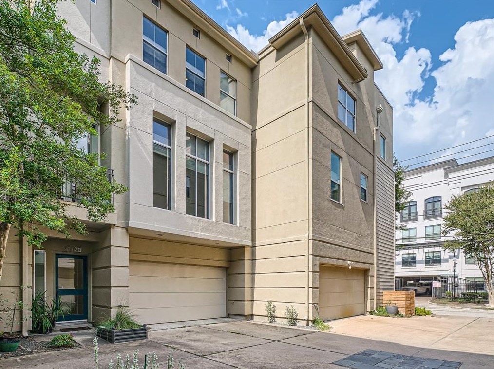 1112 Columbus St, Houston, TX 77019-4344