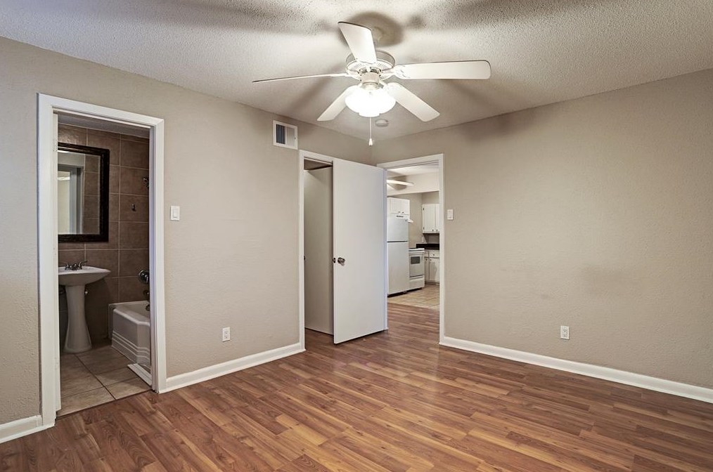 405 Hawthorne St #5, Houston, TX 77006