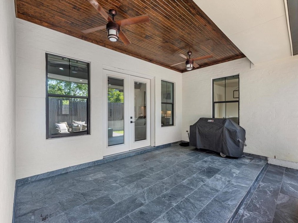 6525 Wharton St, Houston TX  77055-5349 exterior