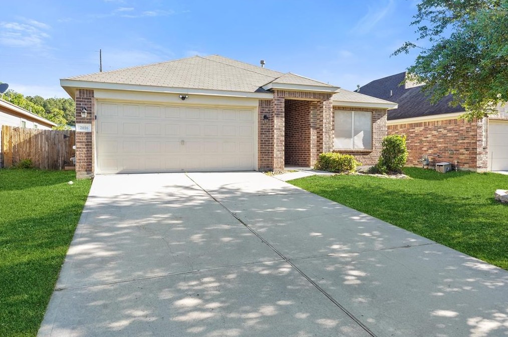 2016 Lost Pine Ct, Conroe, TX 77304-3802