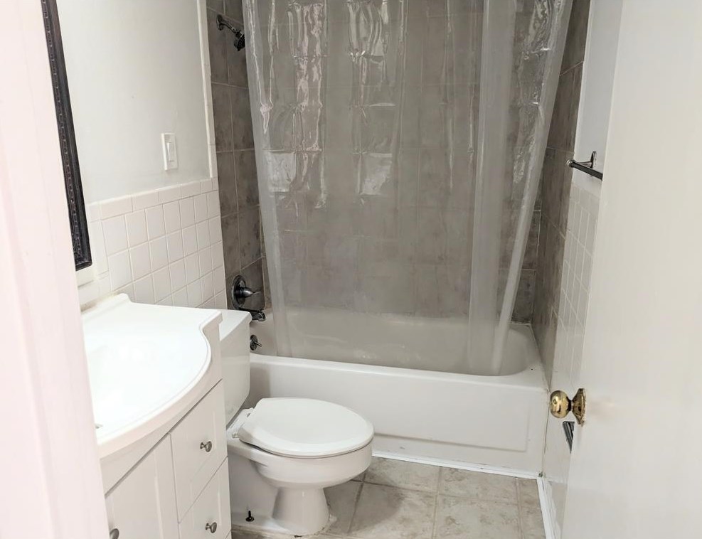 2601 Bellefontaine St, Houston TX  77025-1663 exterior