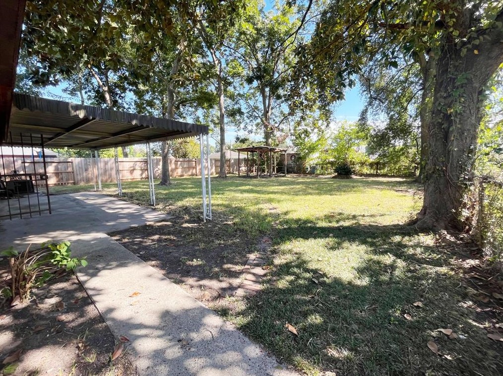 6922 Finch St, Houston TX  77028-3007 exterior