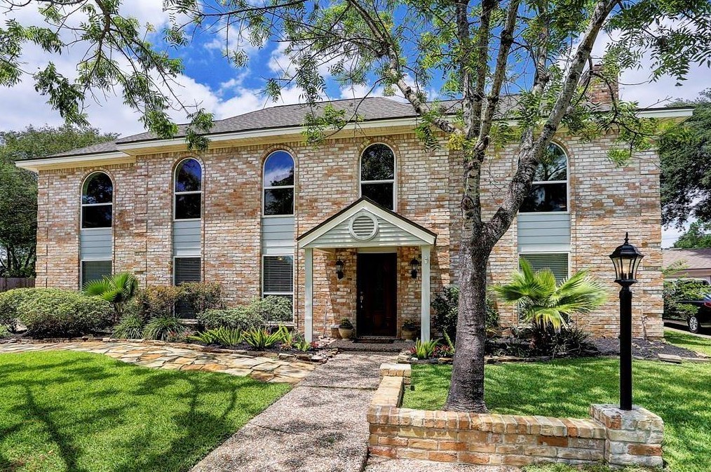 11114 Candlewood Dr, Houston, TX 77042-1307