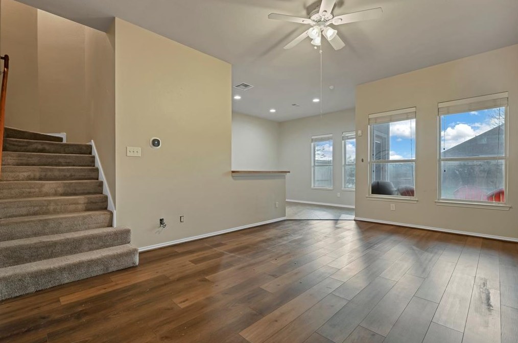 751 San Jacinto Cir, Baytown, TX 77521