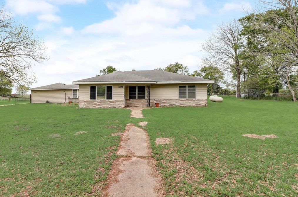28370 Fm 1736 Rd, Hempstead, TX 77445