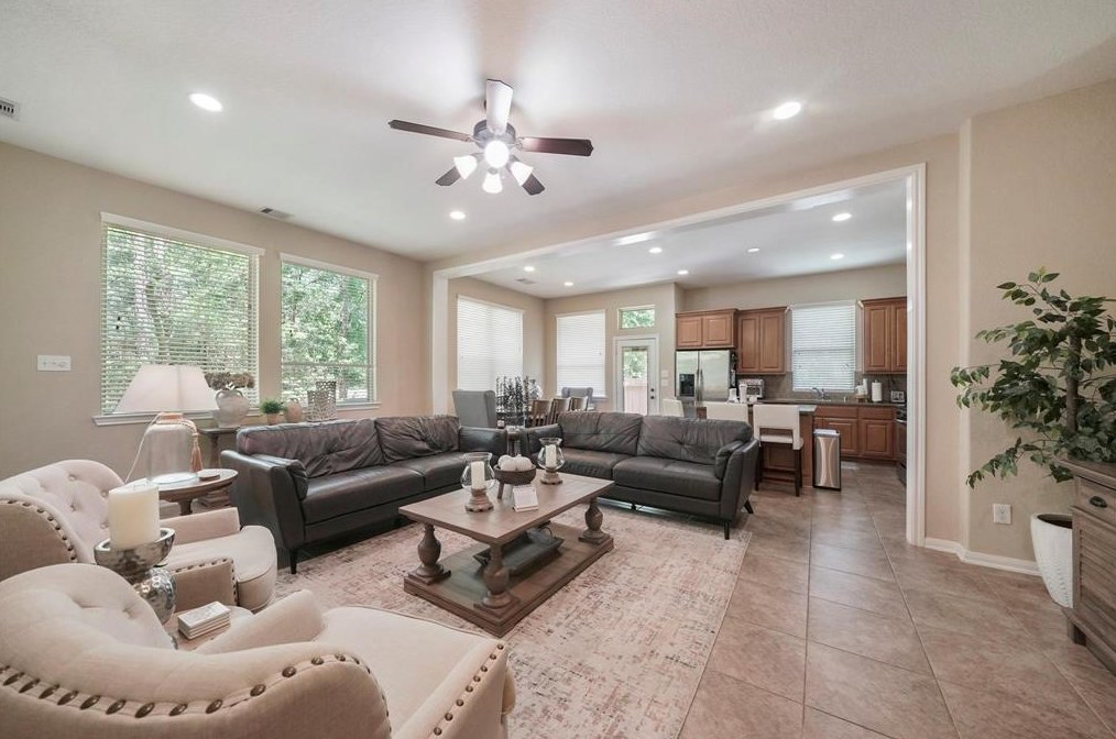 5 Cheswood Manor Dr, Spring TX  77382-5379 exterior