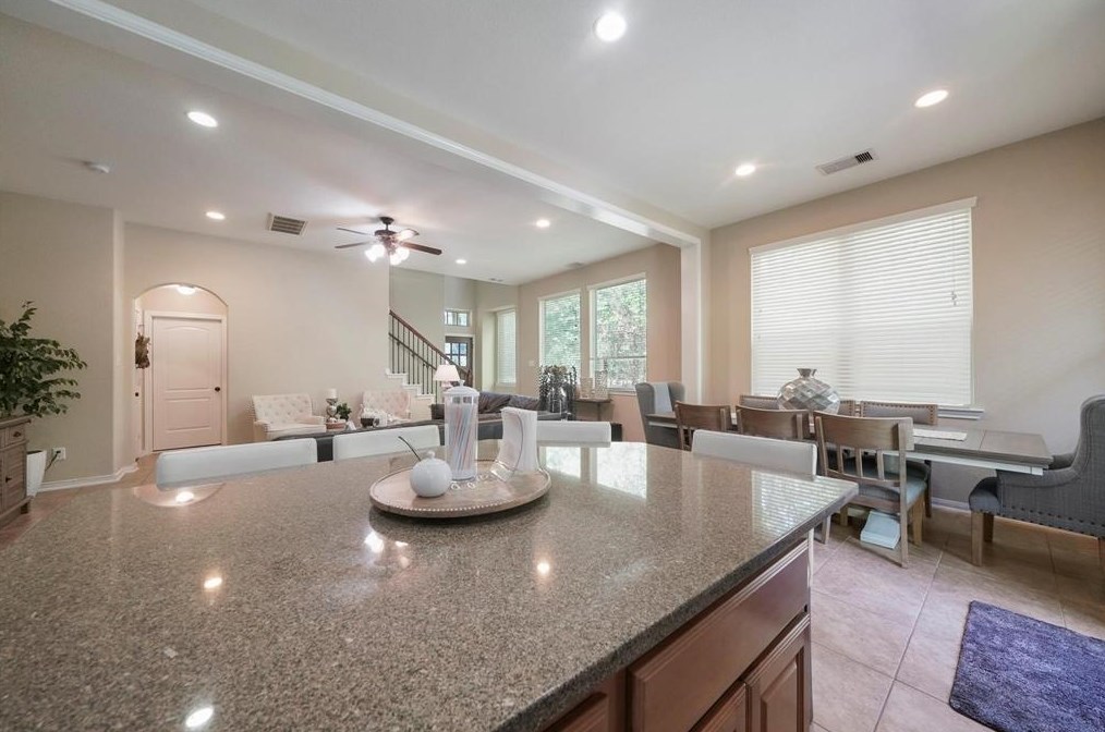 5 Cheswood Manor Dr, Spring, TX 77382