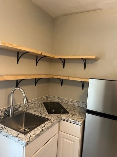 403 W Sunnyside St, Houston, TX 77076