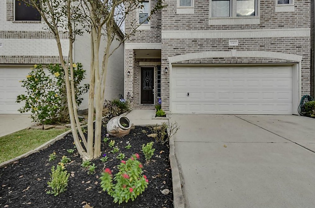 1143 Sopris Dr, Houston, TX 77077-1070