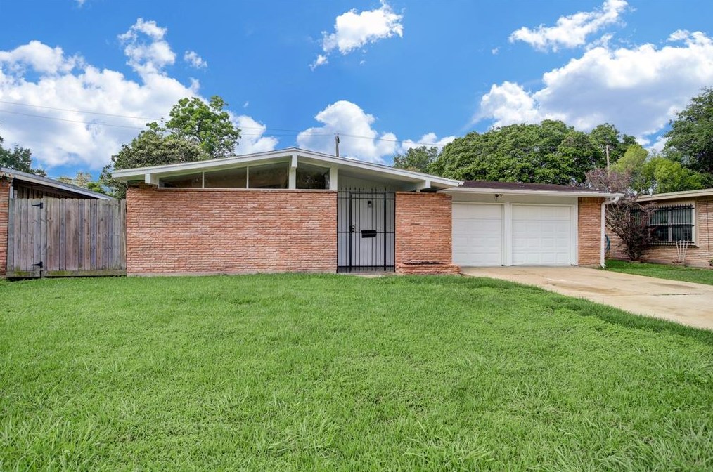 6513 Scribner Rd, Houston, TX 77074