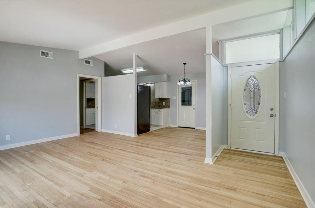 6513 Scribner Rd, Houston TX  77074-6420 exterior