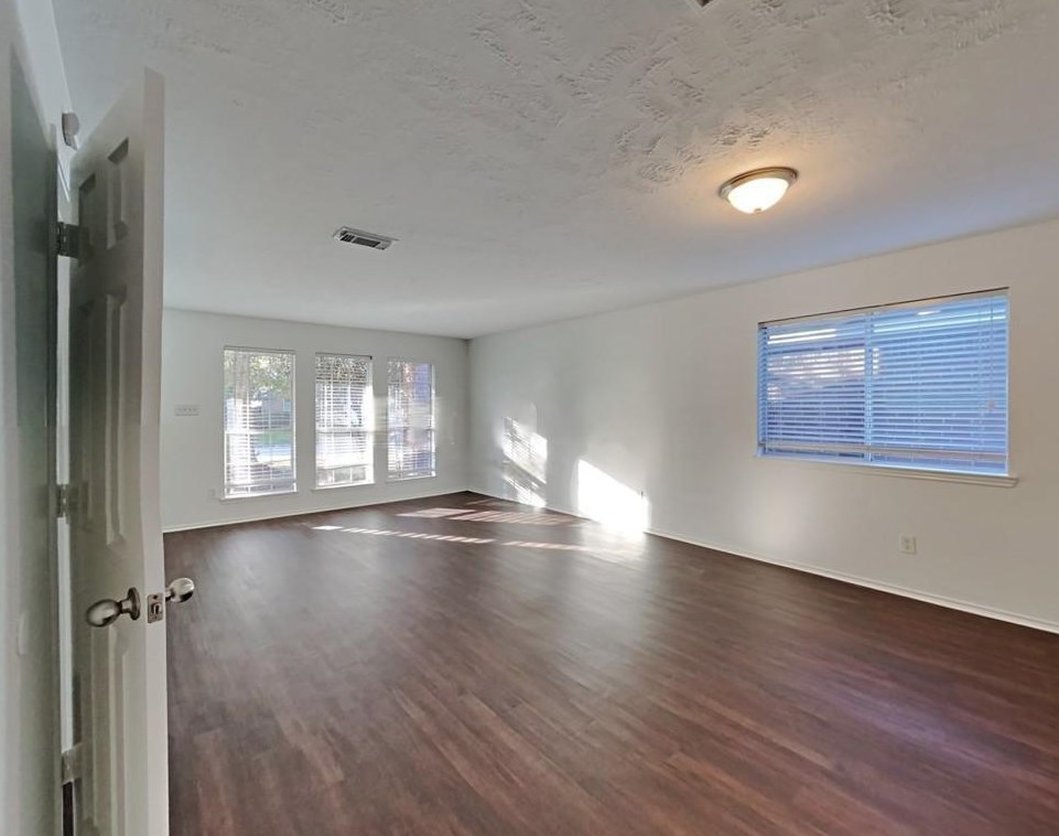 2607 Feather Green Trl, Fresno, TX 77545