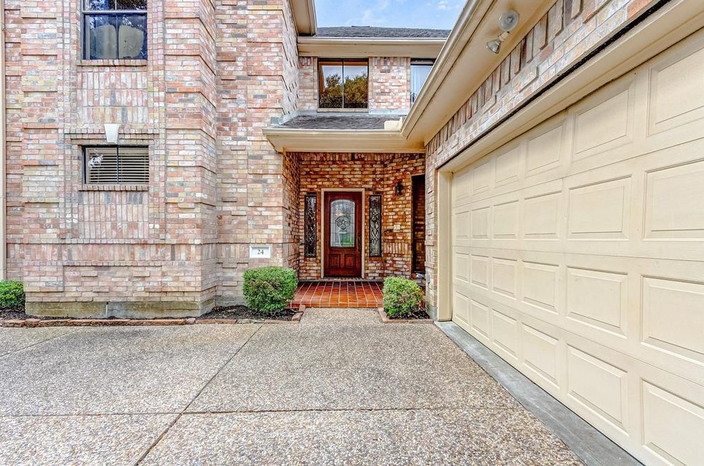 24 Kelliwood Courts Cir, Katy TX  77450-8550 exterior