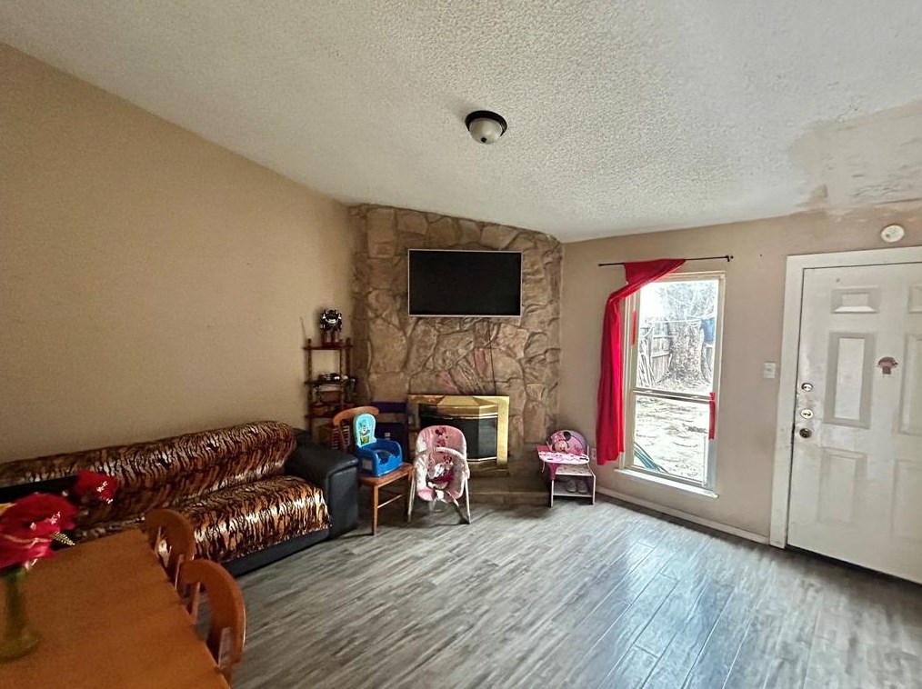 5759 Easthampton Dr, Houston, TX 77039-5034