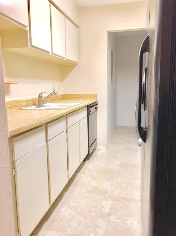 9443 Pagewood Ln, Houston, TX 77063-5353
