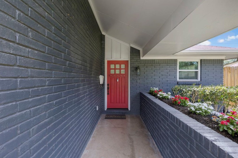 9203 Cadawac Rd, Houston TX  77074-5912 exterior