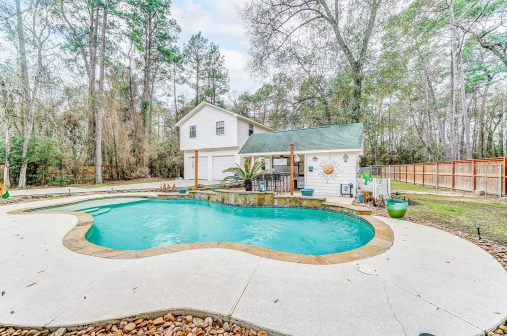 22860 Brazos Dr, Porter, TX 77365-6467