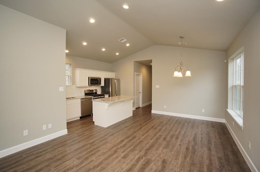 1137 4th St, Richmond, TX 77471